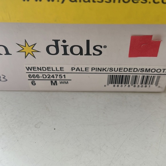 Seven Dials wendelle pale pink suede slip on sandals sz 6 nib - Picture 3 of 9